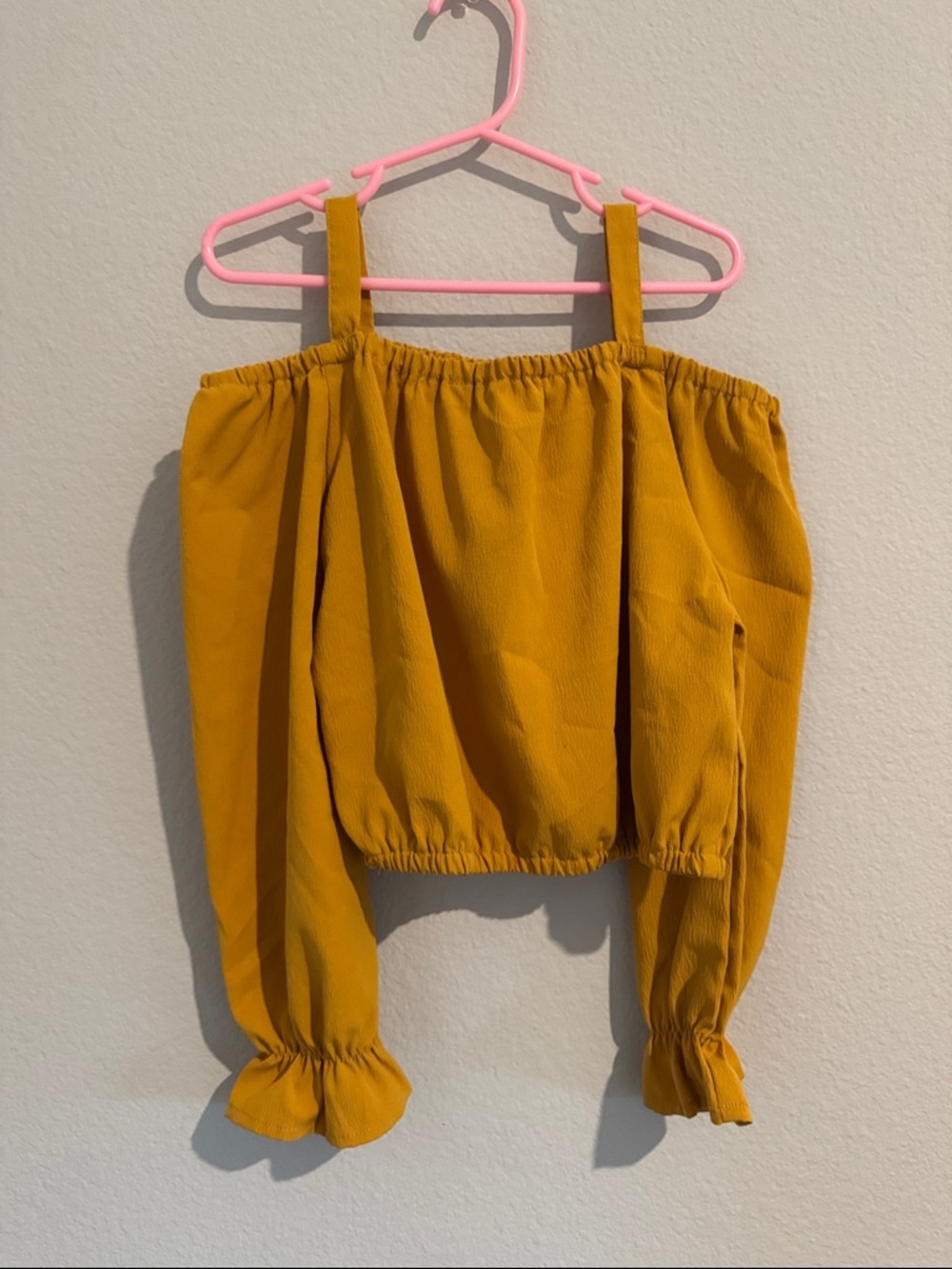SHEIN Girls' Mustard Off-Shoulder Long Sleeve Top with Ruffle Cuffs